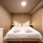 Modern Ski-in-ski-out In Leilighet Hemsedal